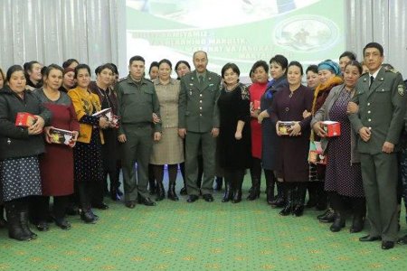 Аскар оналари шарафланди