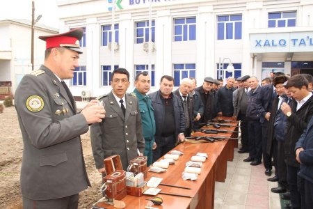 Umumtaʼlim maktablariga oʻquv qurollari tantanali ravishda t
