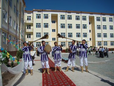 “Yoshlar uylari”ga ega boʻlishni xohlaysizmi?