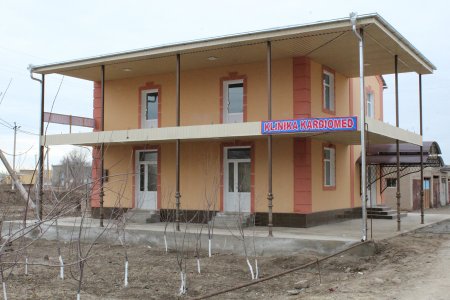 ЯНГИОБОД МАҲАЛЛАСИДА ЯНГИ КЛИНИКА ИШ БОШЛАДИ