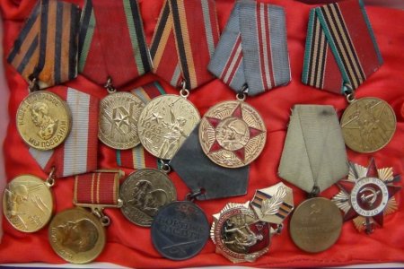 МЕНИНГ БОБОМ УРУШ ФАХРИЙСИ ЭДИЛАР