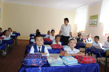 OʻQUVChILARIMIZ YaNGI OʻQUV YILINI ShINAM XONALARDA BOShLAYD