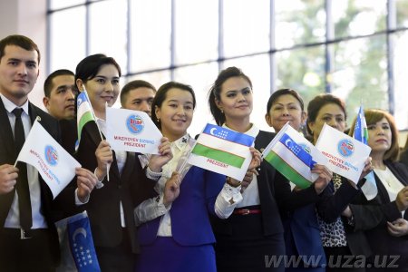 “YoSh LIBEPALLAP” KLUBLAPI FAOLIYaTI YaNADA JONLANTIPILMOQDA