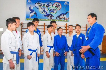 Спорт мусобақаларида ғолиблар тақдирланди