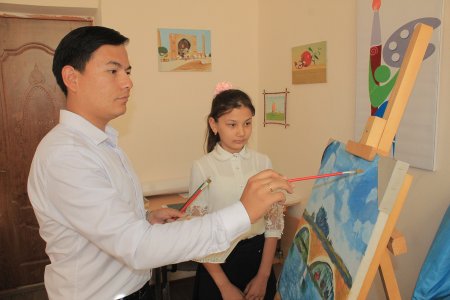 БУ МАСКАНДА МАЪНАВИЯТНИНГ ХУШ ҲАВОЛАРИ БОР