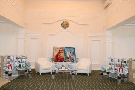 TUMAN XALQ TAʼLIMI BOʻLIMIGA 3 MINGGA YaQIN BADIIY KITOB TOPShIPILDI