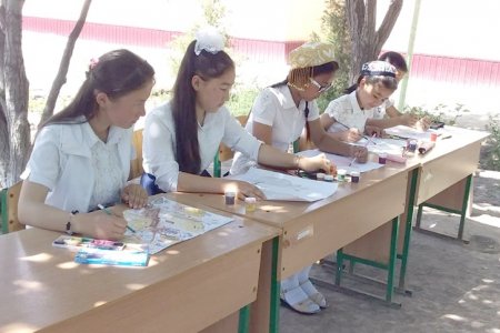 Yosh rassomlar koʻrgazmasi namoyish etildi
