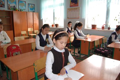 Maktabimiz bilimdonlari bilan faxrlanamiz