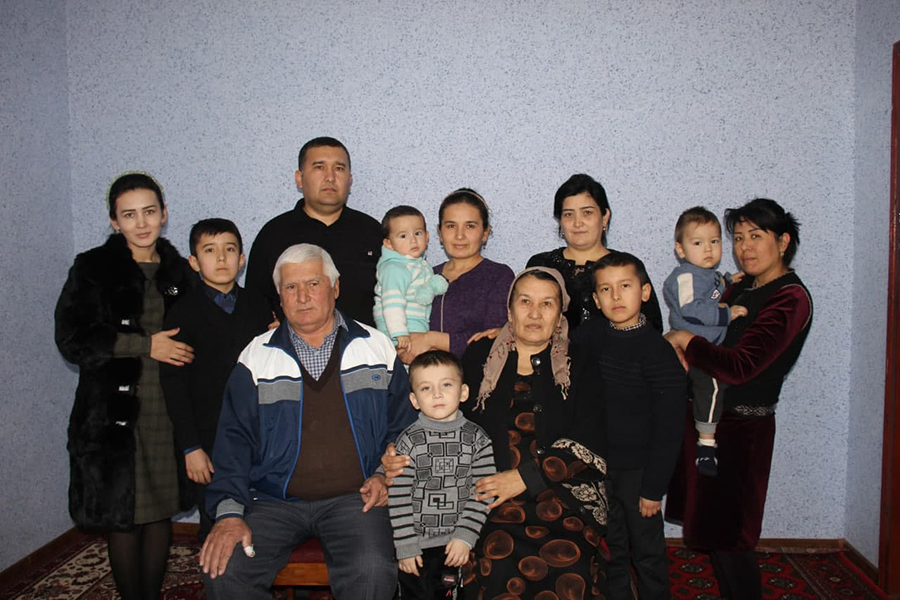 ХИТОЙ ҚИШЛОҒИНИНГ ФАЙЗЛИ ХОНАДОНИ