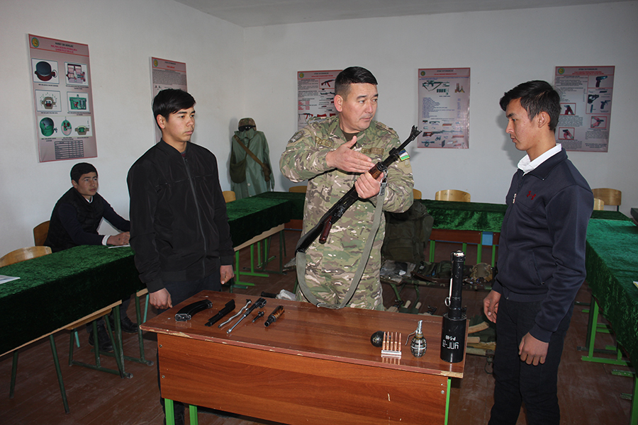 YuRT HIMOYaSIGA MUNOSIB YoShLAR TARBIYaLAYoTGAN USTOZ